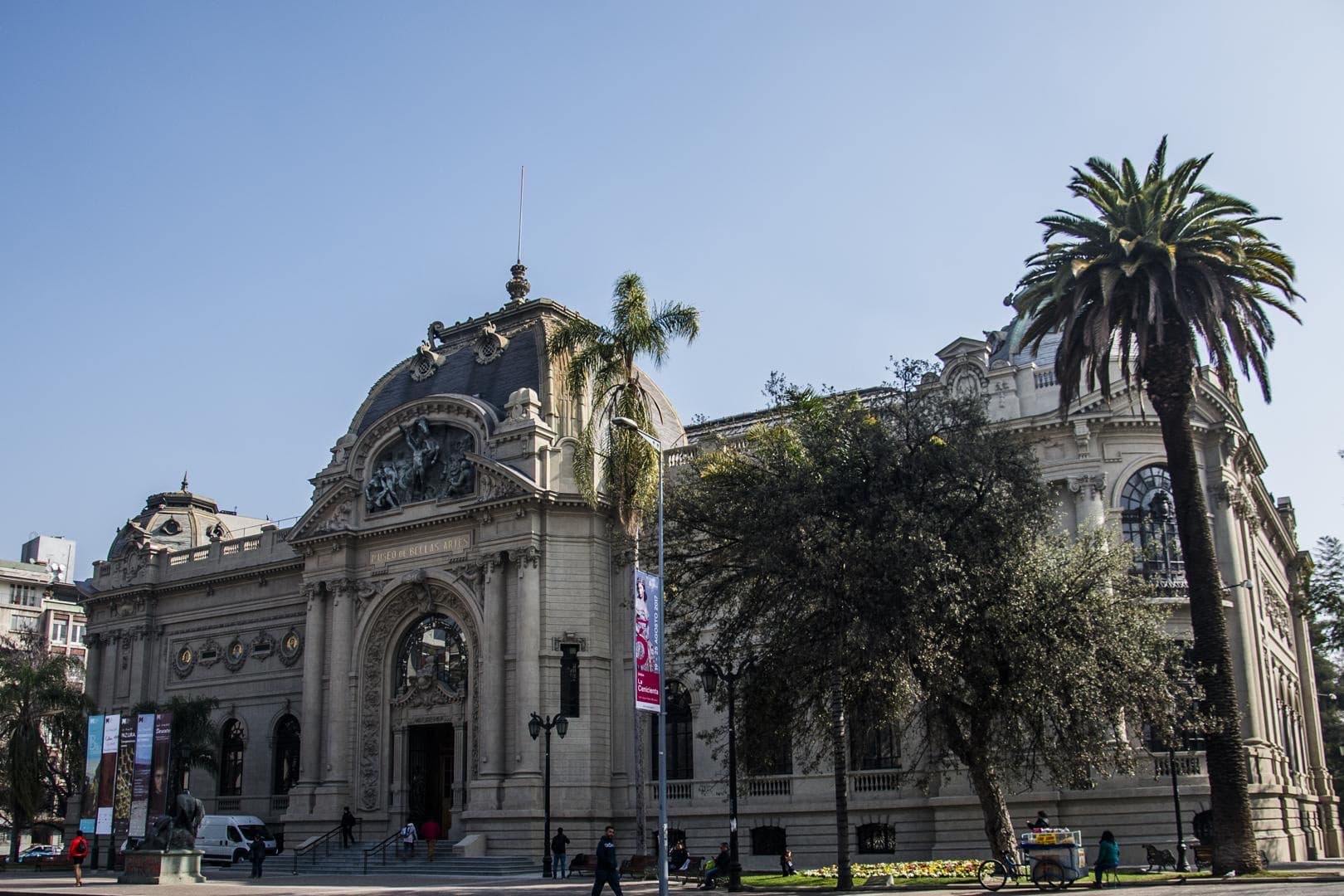 Facade of the Museum of Fine Arts in Santiago